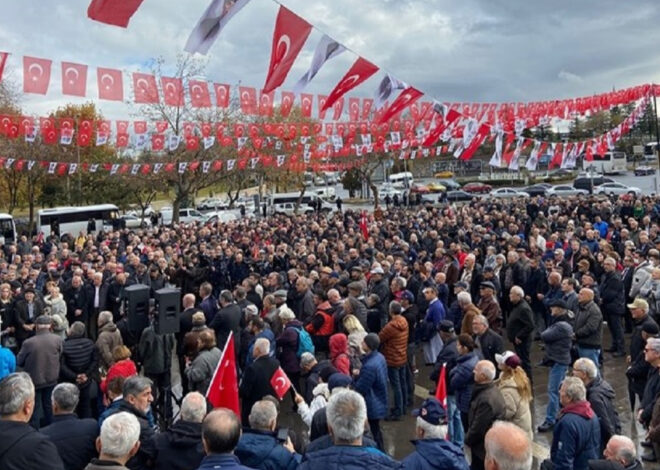 Emekli askerler ve vatandaşlar teğmenlere sahip çıktı